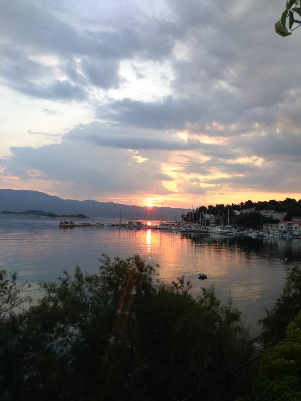 Stone House Gregov Hotel Lumbarda Buitenkant foto